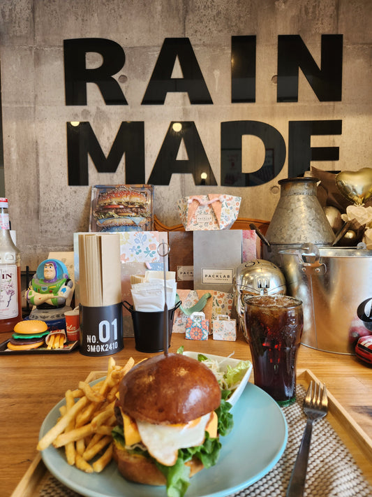 RAINMADE様 ご注文ありがとうございます。 ハンバーガー屋さんのブランディング その3